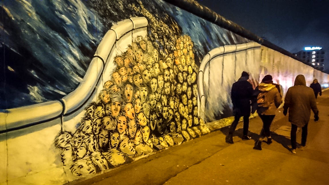 Grafiti de l'East Side Gallery sur le mur de Berlin