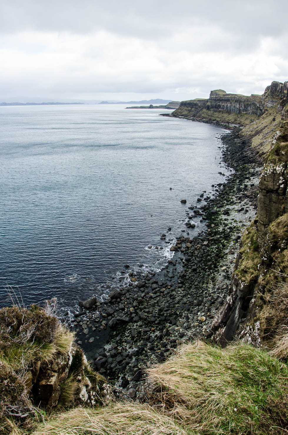 Falaises de Kilt Rock sur l'île de Skye en Ecosse