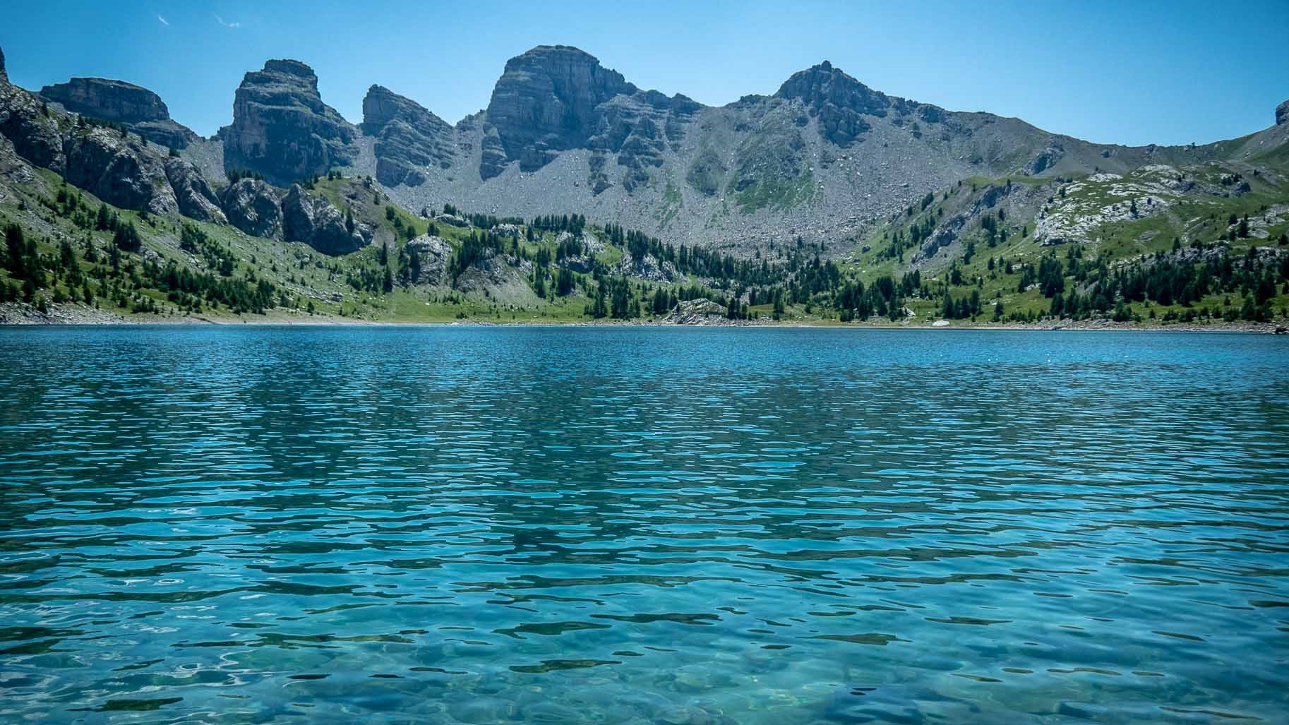 Lac d'Allos dans le parc du Mercantour dans les Alpes