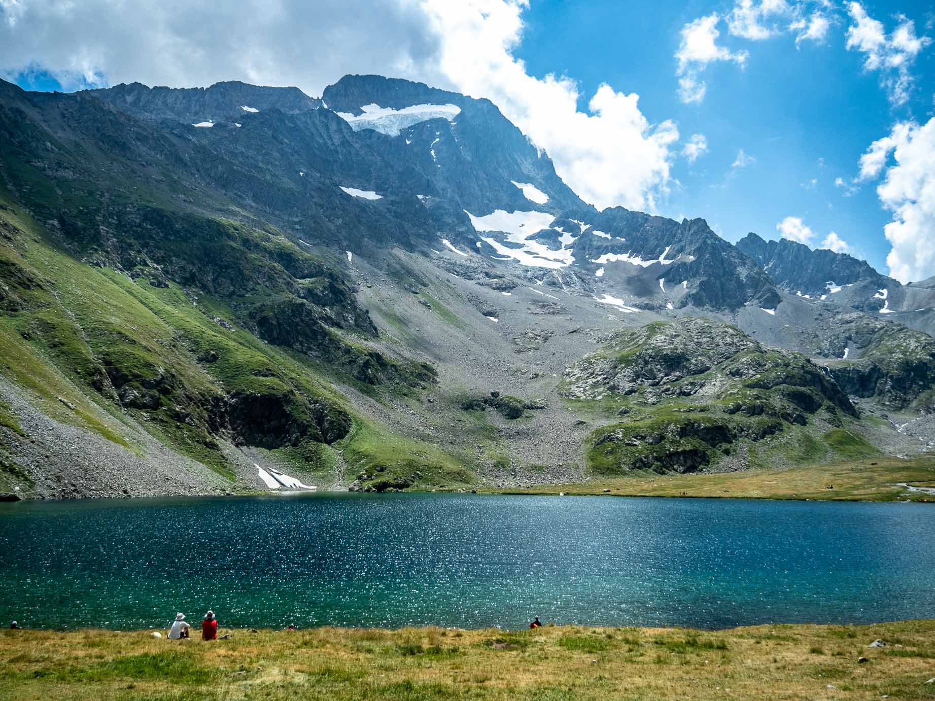 Lac de la Muzelle dans le parc nation des Ecrins dans les Alpes en France